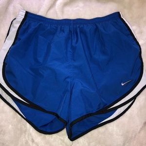 Nike short